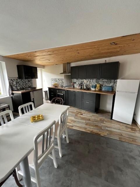 Jolie Maison De Campagne, Compostelle Soleymieux Экстерьер фото