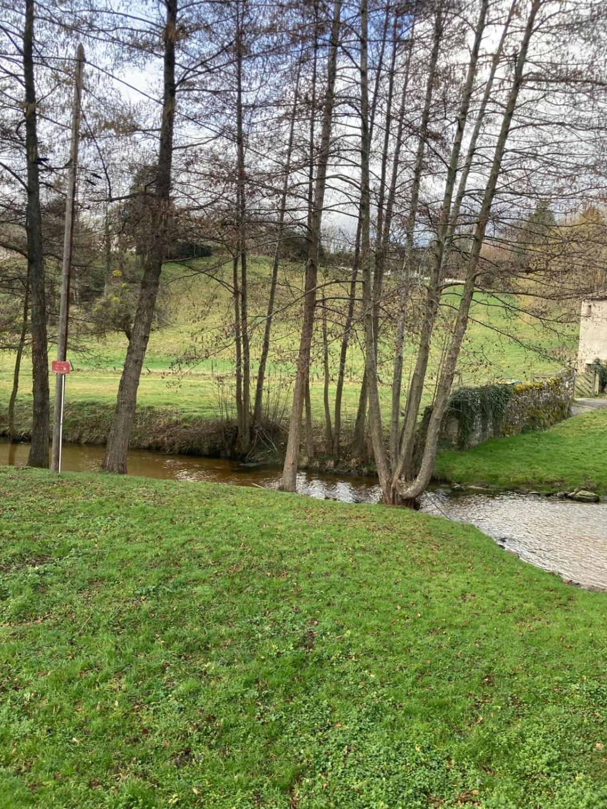 Jolie Maison De Campagne, Compostelle Soleymieux Экстерьер фото